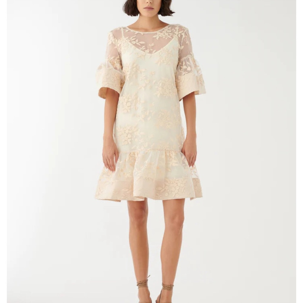 DEA Kudibal dress.